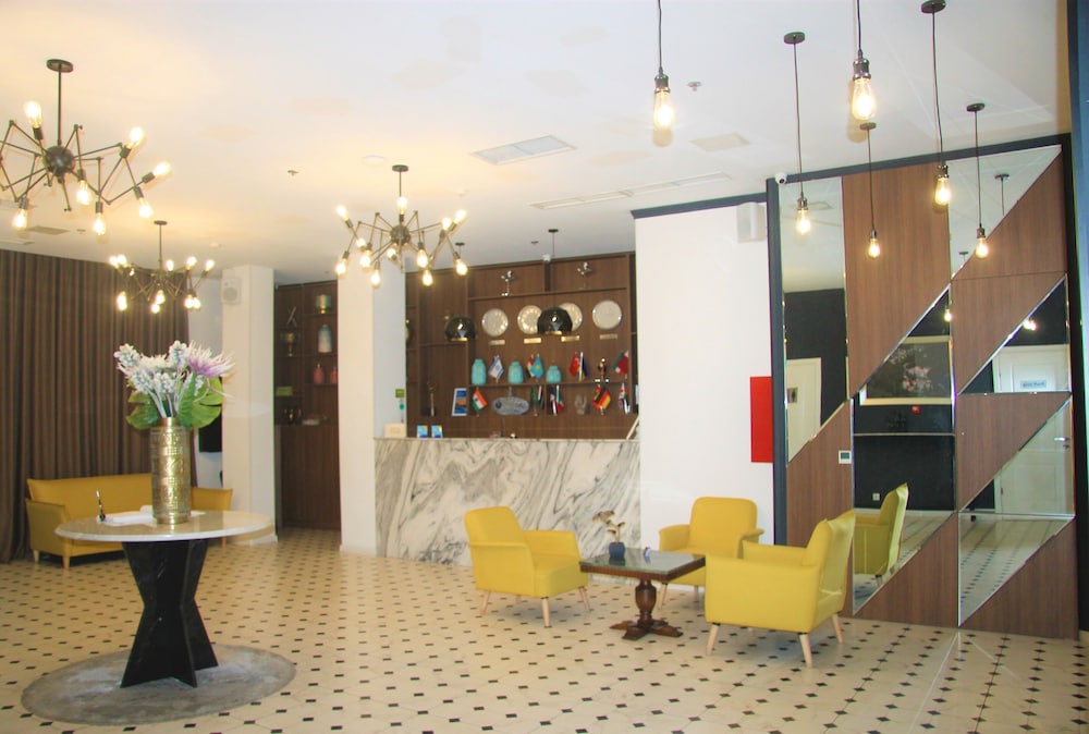 Bricks Hotel 10/57