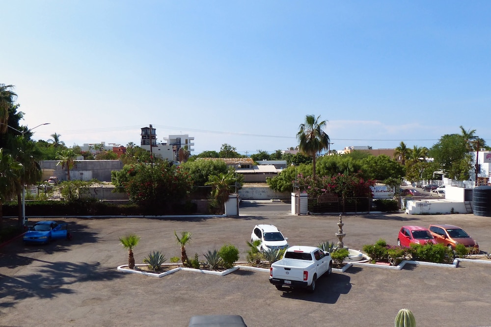 Hacienda Bugambilias 63/71