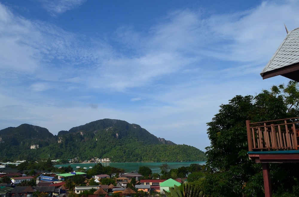 Phitharom Pp Resort 36/50