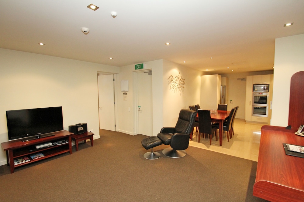 Delorenzo S Studio Apartments 55/72