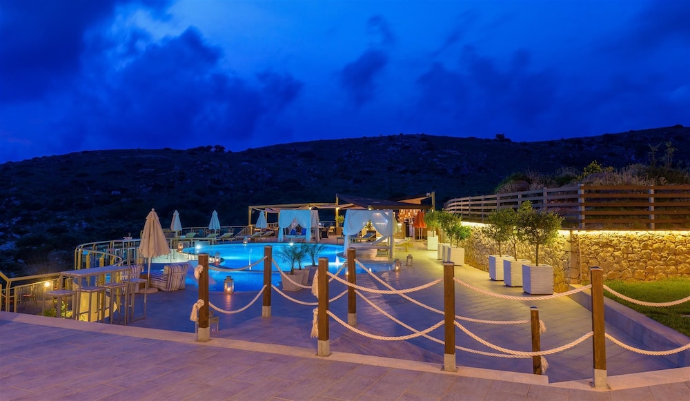 Petani Bay Hotel 64/76