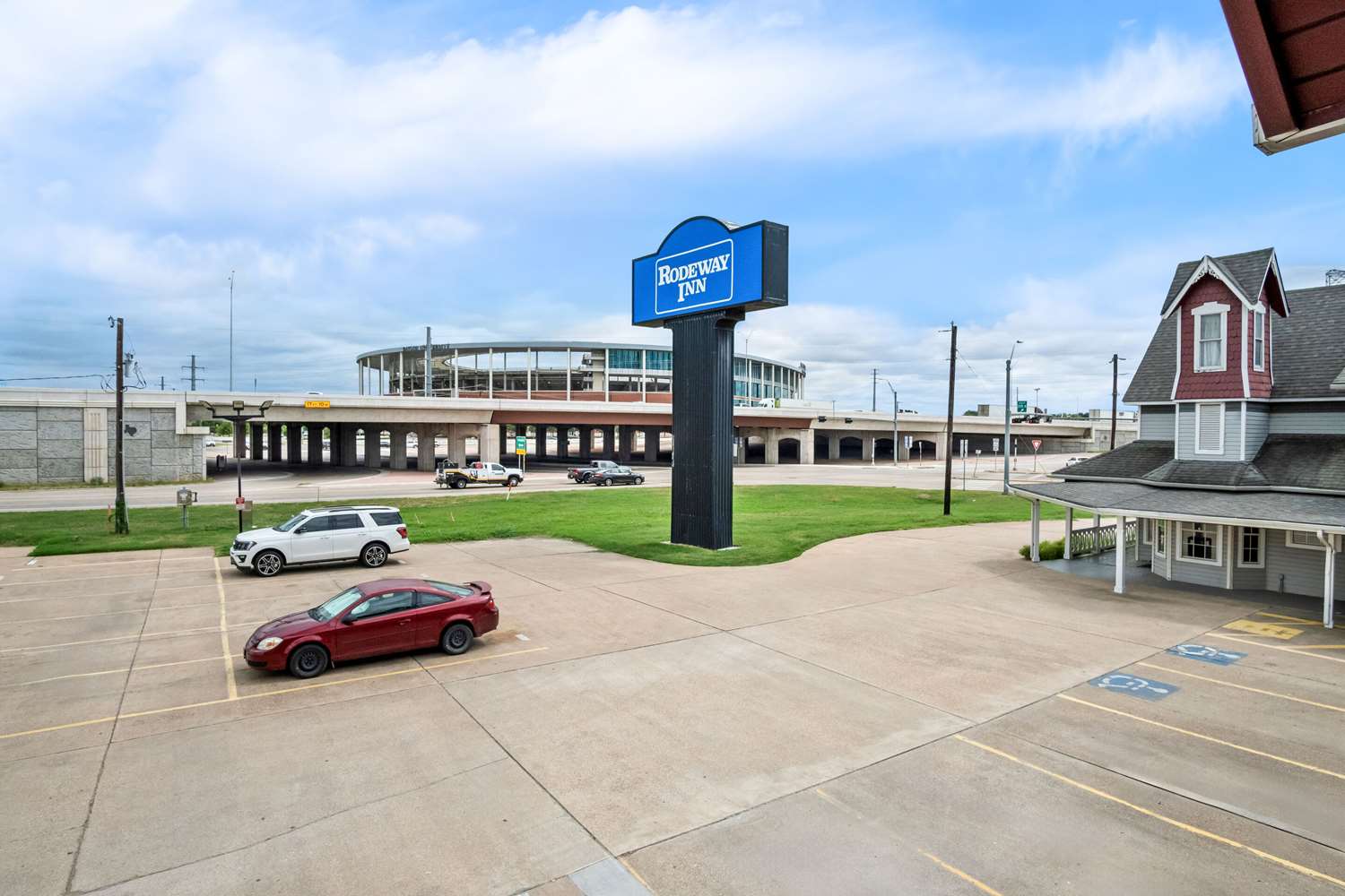 Rodeway Inn Waco Downtown near University TX 16/22