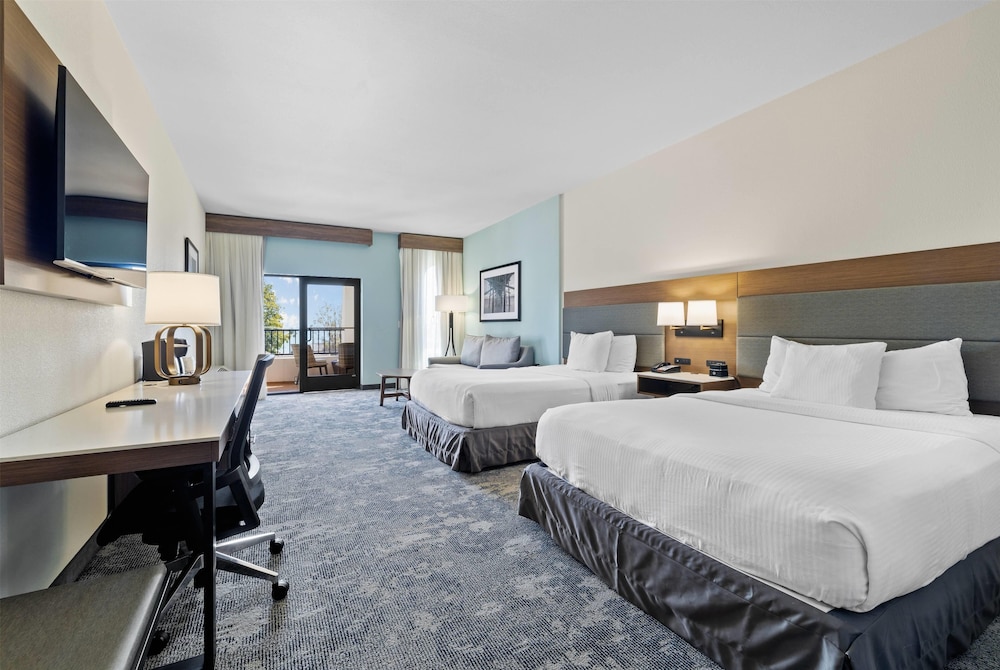 SUITE, 2 QUEEN BEDS, OCEAN VIEW, ACCESSIBLE