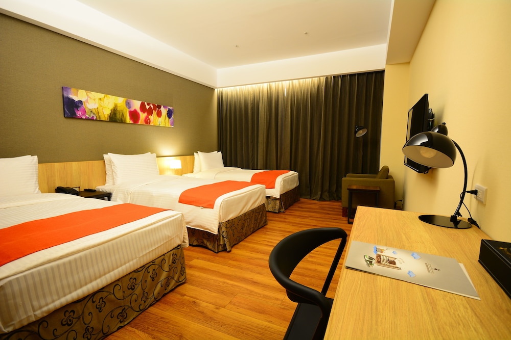 Hoya Resort Hotel Kaohsiung 30/70