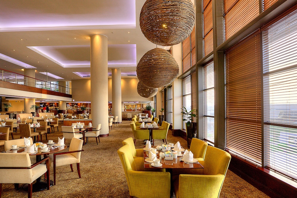 City Lodge Hotel at OR Tambo International Airport 37/48
