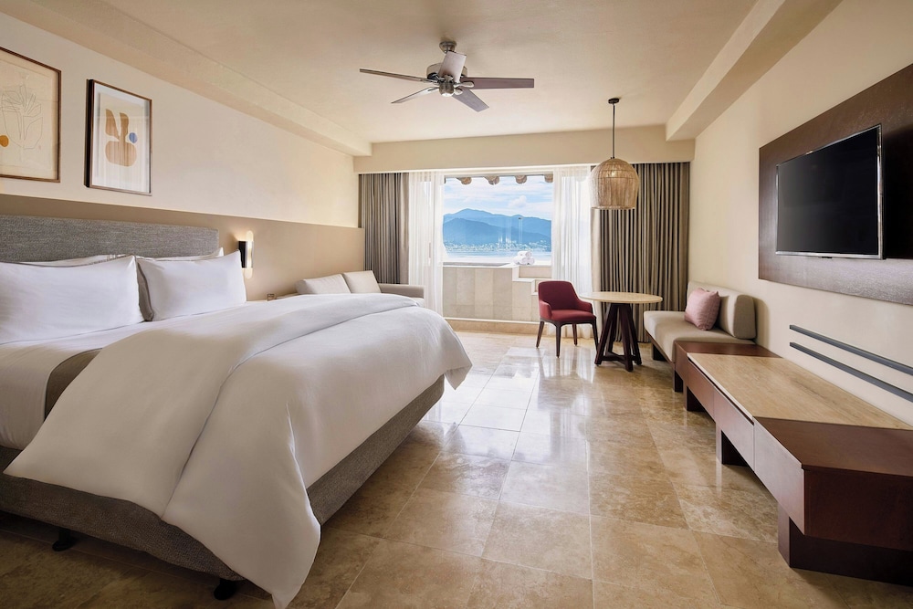 Room at WESTIN RESORT AND SPA PUERTO VALLARTA, PUERTO VALLARTA