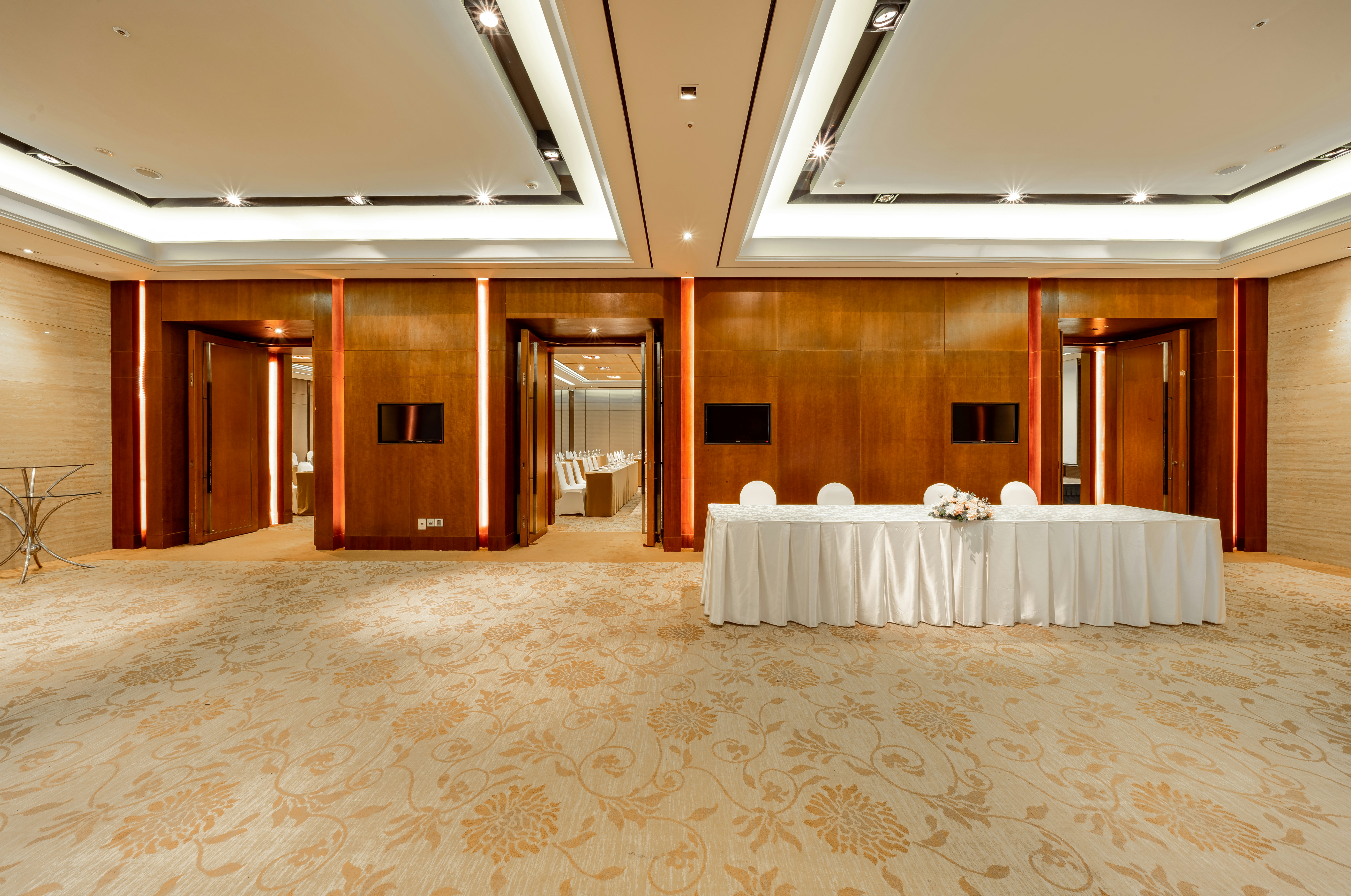Lotte Hotel Saigon 8/50