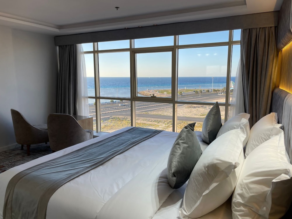 Sweet Land Hotel 17/63