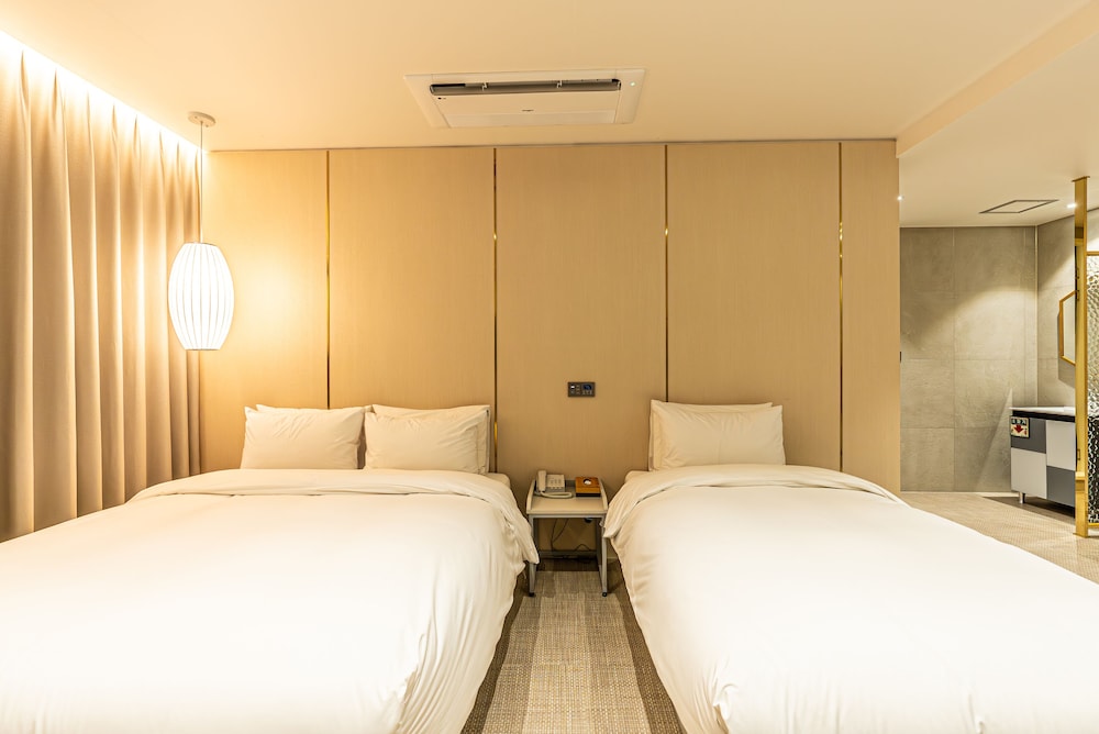 Hotel the Grang Seogwipo 14/55