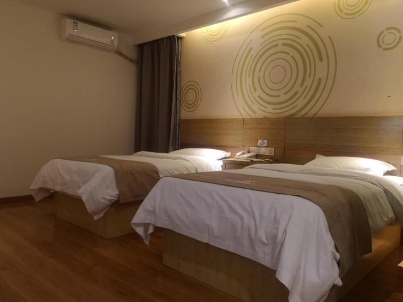 GreenTree Inn XiAn Xincheng District Raily Station Wukou Metro Station Hotel 26/49