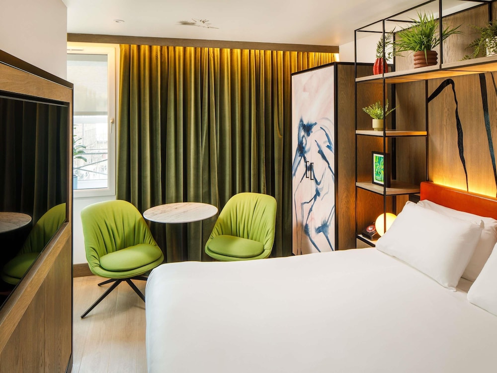 ibis Styles Edinburgh Centre St Andrew Square 24/79