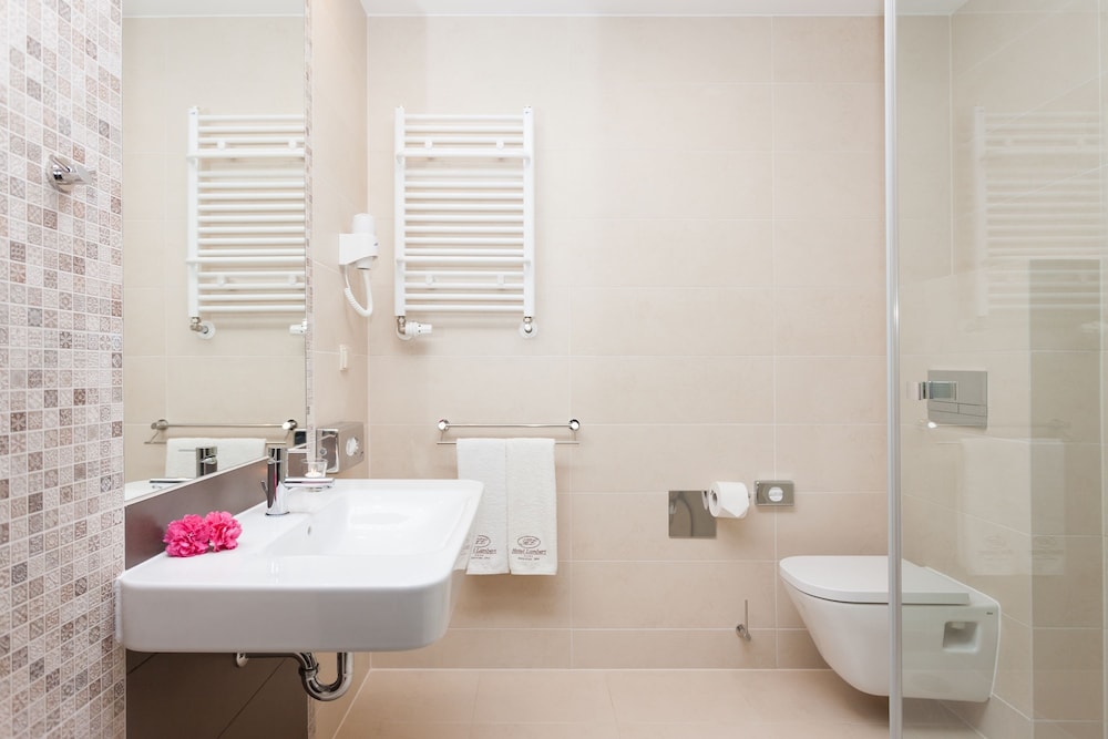 Hotel Lambert Medical Spa 64/66