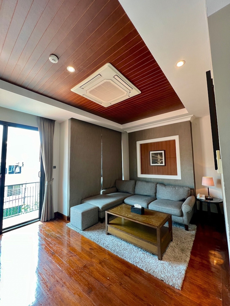 Yotaka Bangkok Hotel 21/49