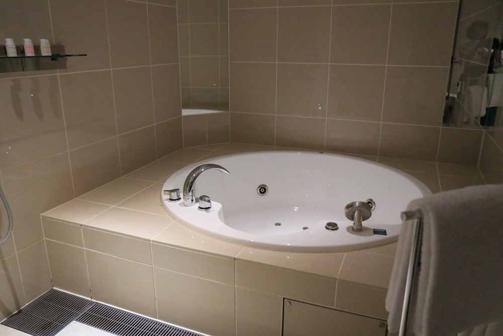 Kizashi The Suite 49/49