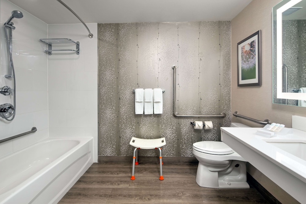 Hilton Garden Inn Toronto/Oakville 14/40