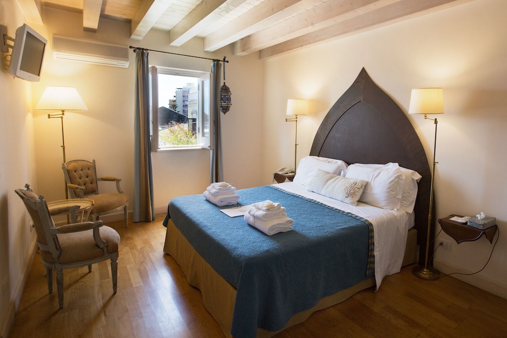 STANDARD, DOUBLE BED