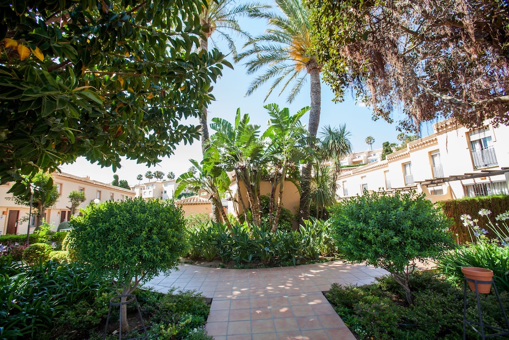 Ramada Hotel and Suites By Wyndham Costa Del Sol 70/75