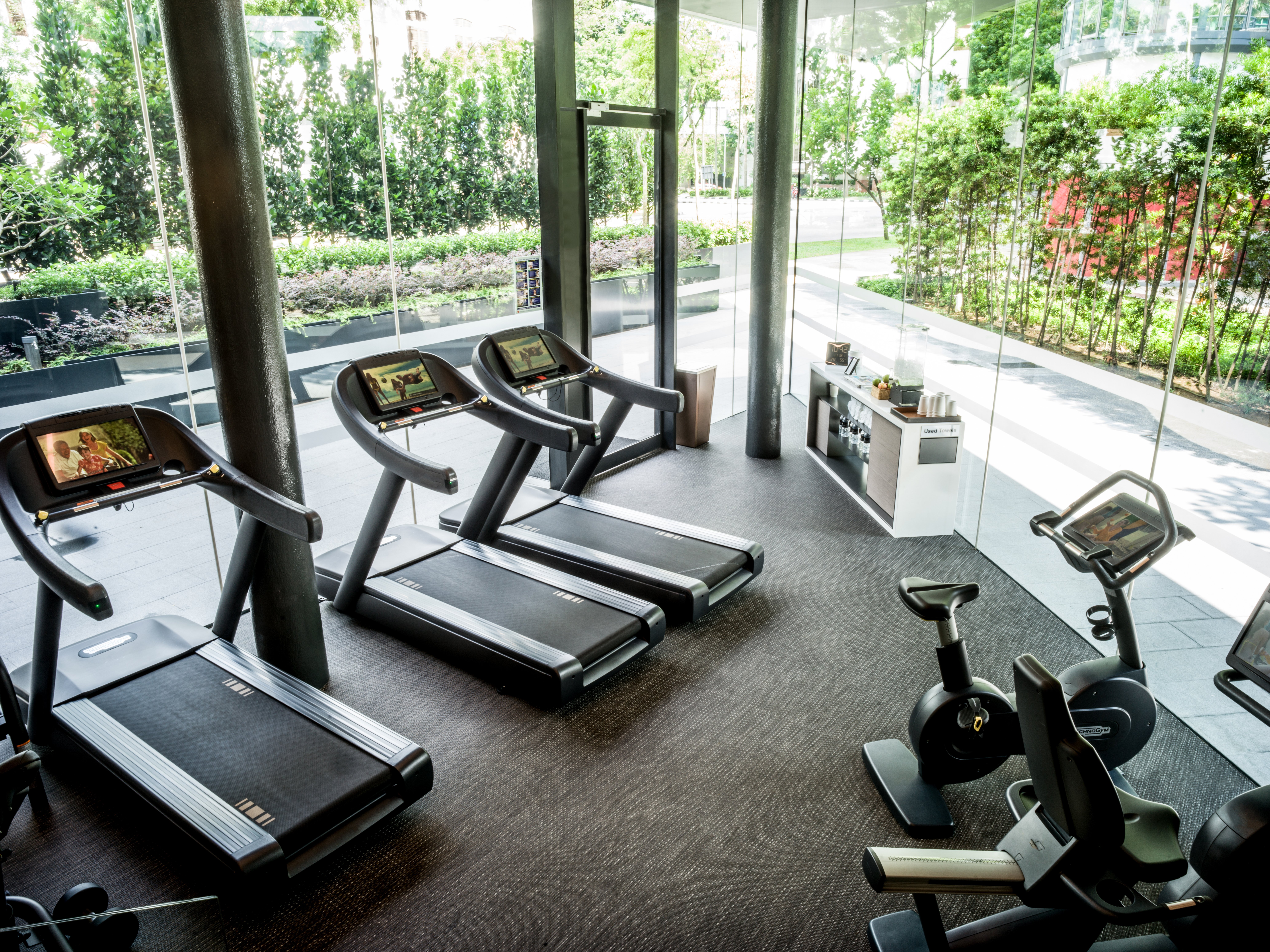 INTERCONTINENTAL SINGAPORE ROBERTSON QUAY 45/78