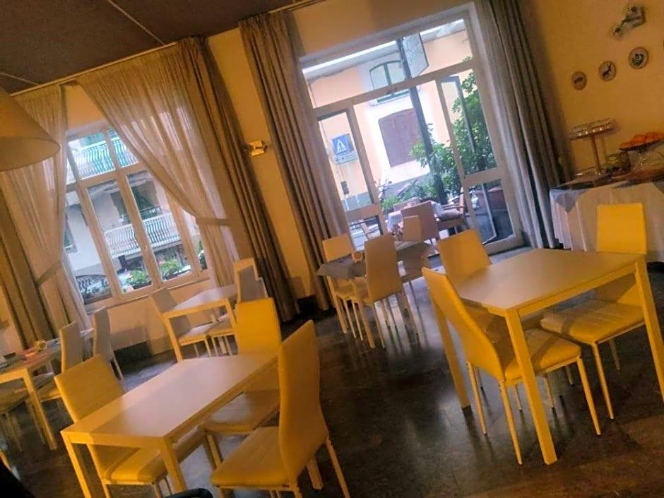 Caporal Hotel 27/35