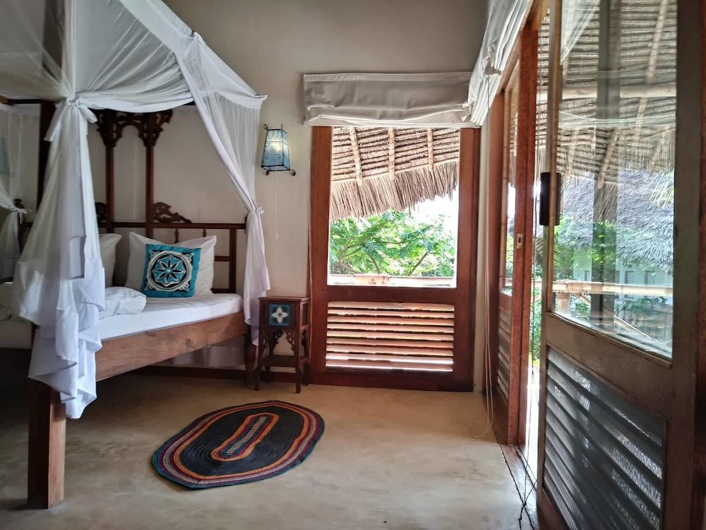 Marafiki Bungalows 51/69