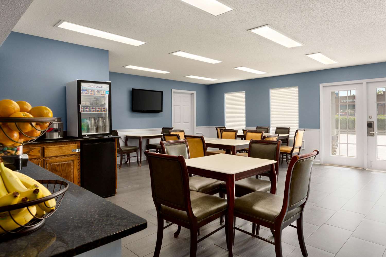 Baymont by Wyndham Warner Robins 56/63