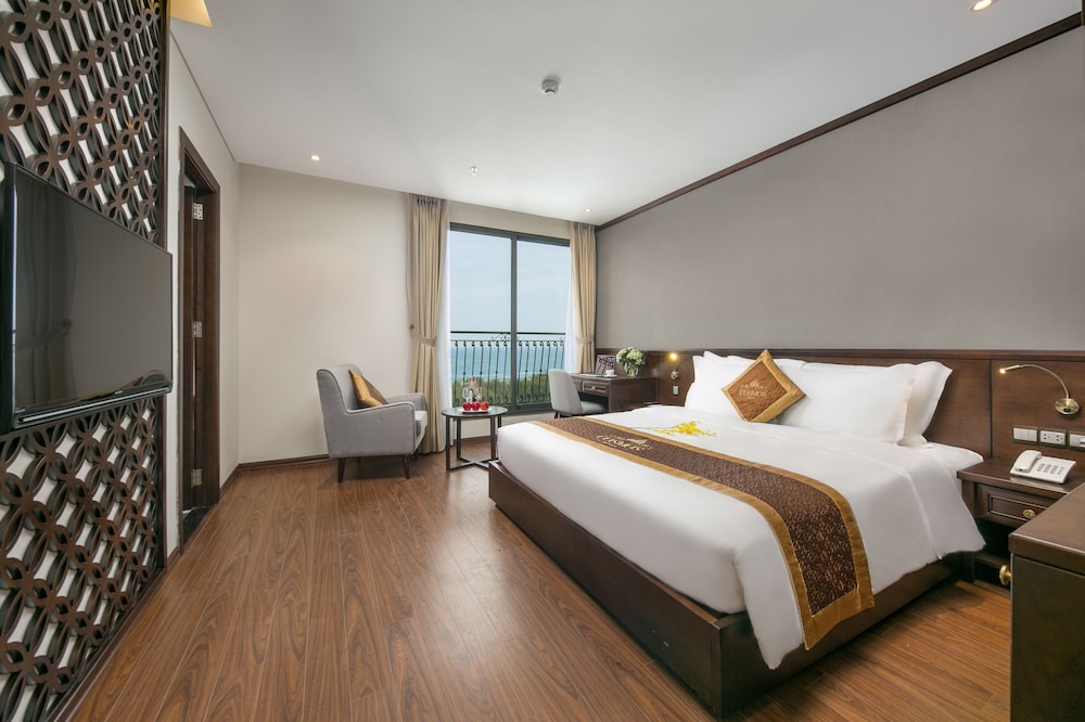 Cosmos Hotel Danang 9/33