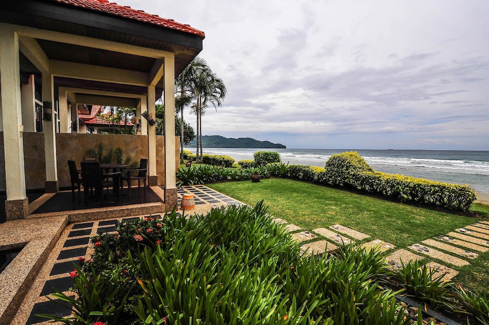 Borneo Beach Villas 56/62