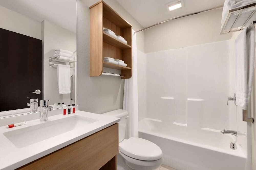 Microtel Inn Suites By Wyndham Gambrills 46/50