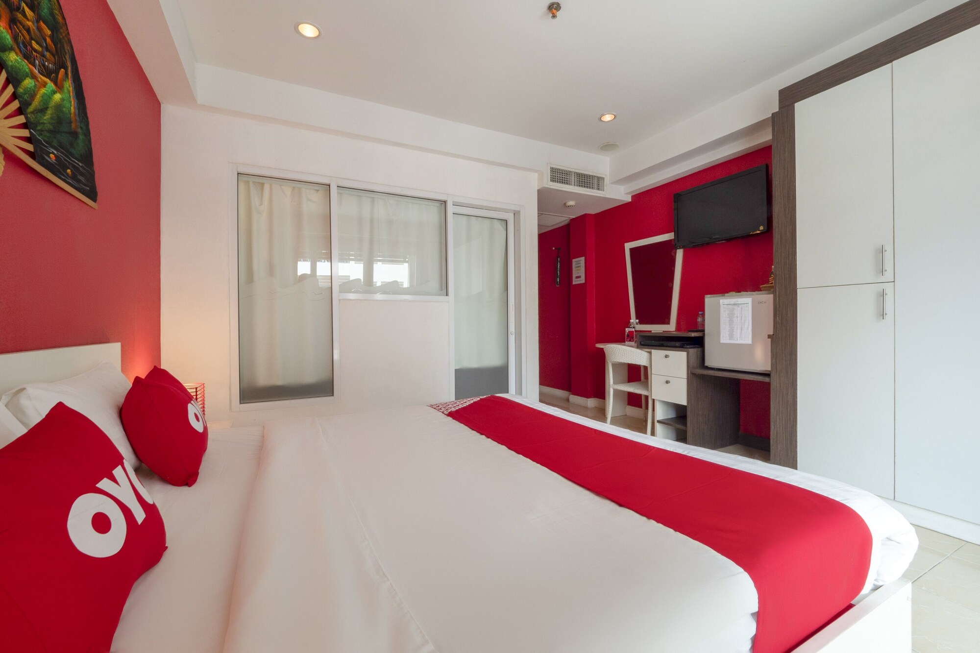 DELUXE, DOUBLE BED