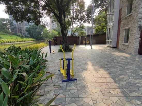 Hu Shang Hotel 35/43