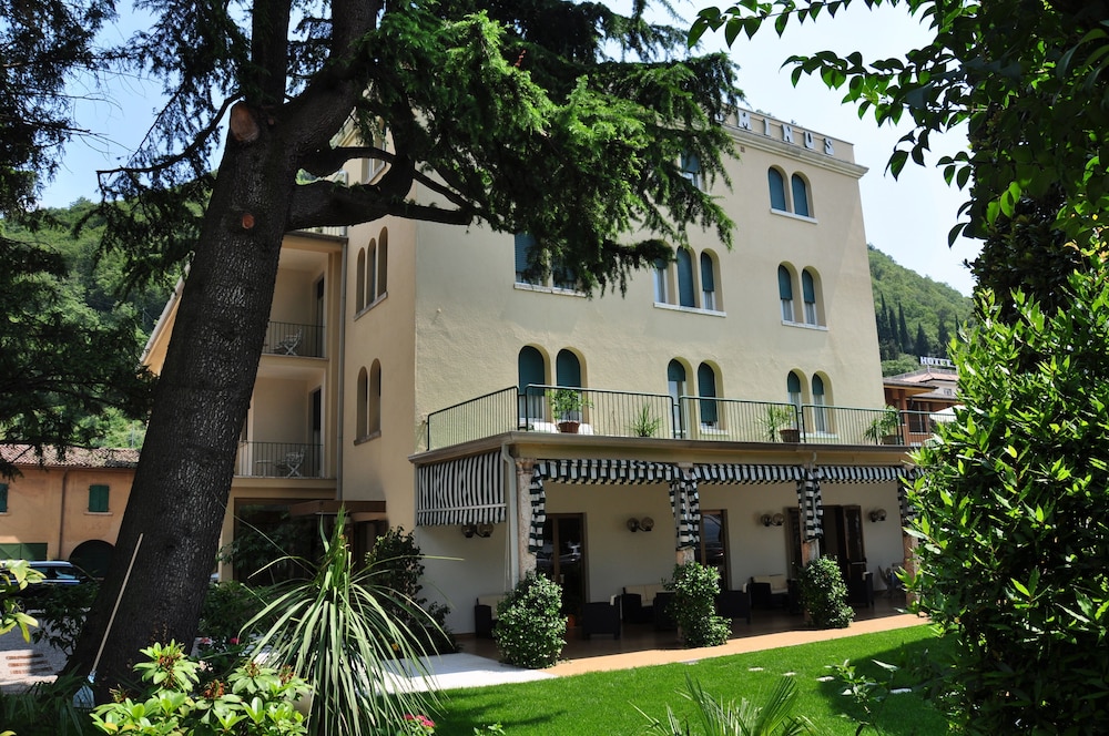Hotel Terminus 1/33