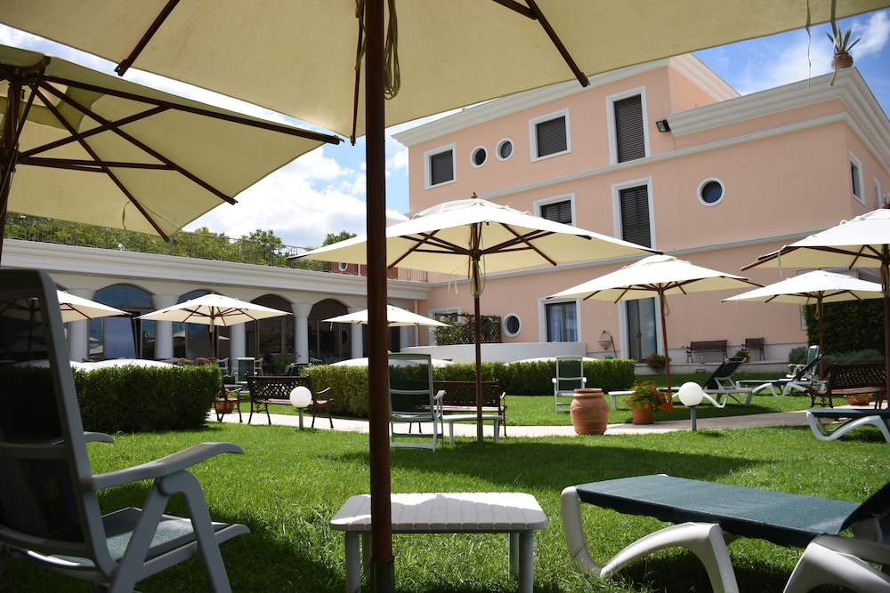 Hotel D Altavilla 57/63