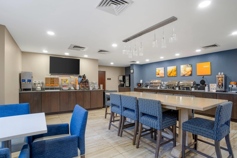 restaurant cafeteria
