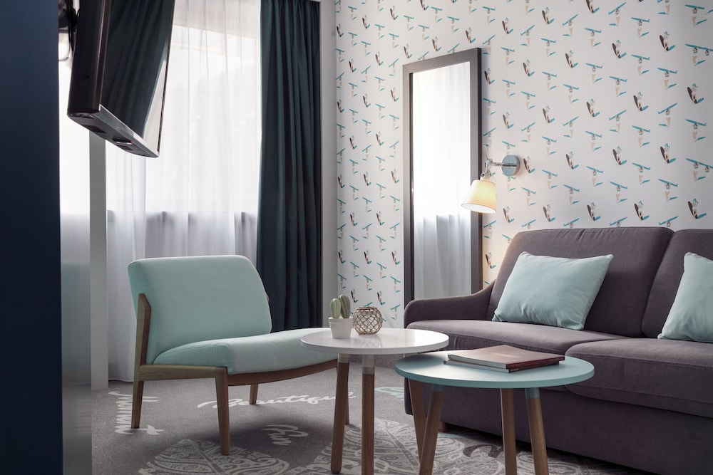 Hampton By Hilton Paris Clichy 9/18