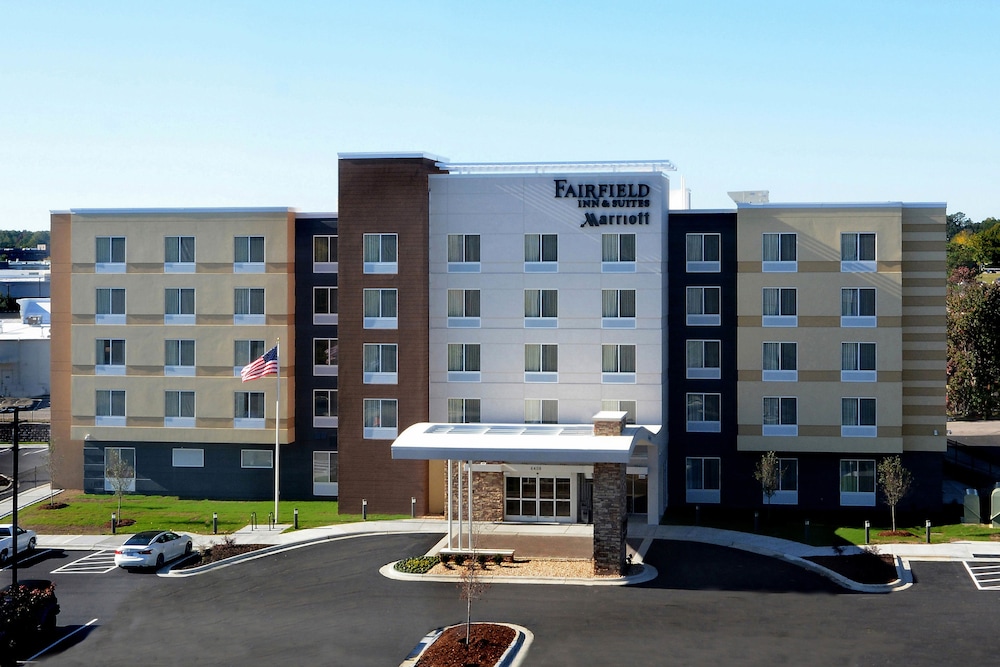 Fairfield Inn & Suites By Marriott Raleigh Capital Blvd./I-540 44/49