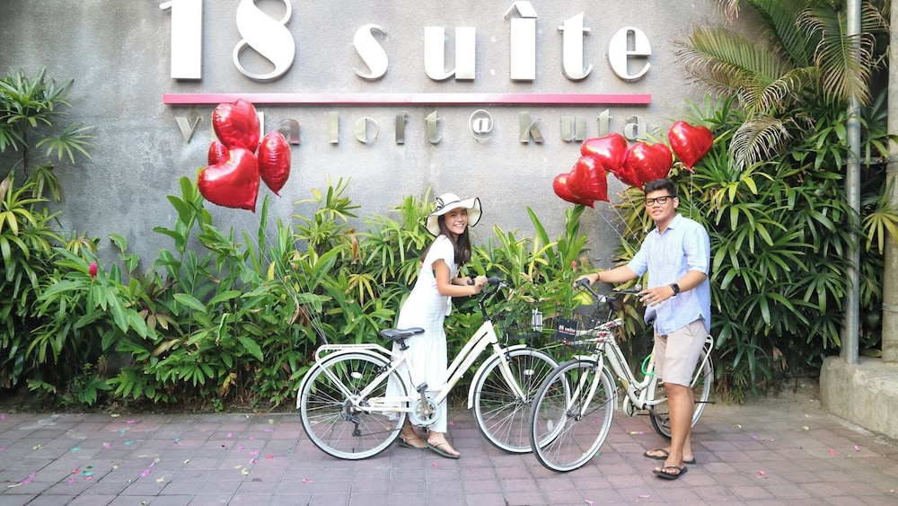 18 Suite Villa Loft Kuta 65/73