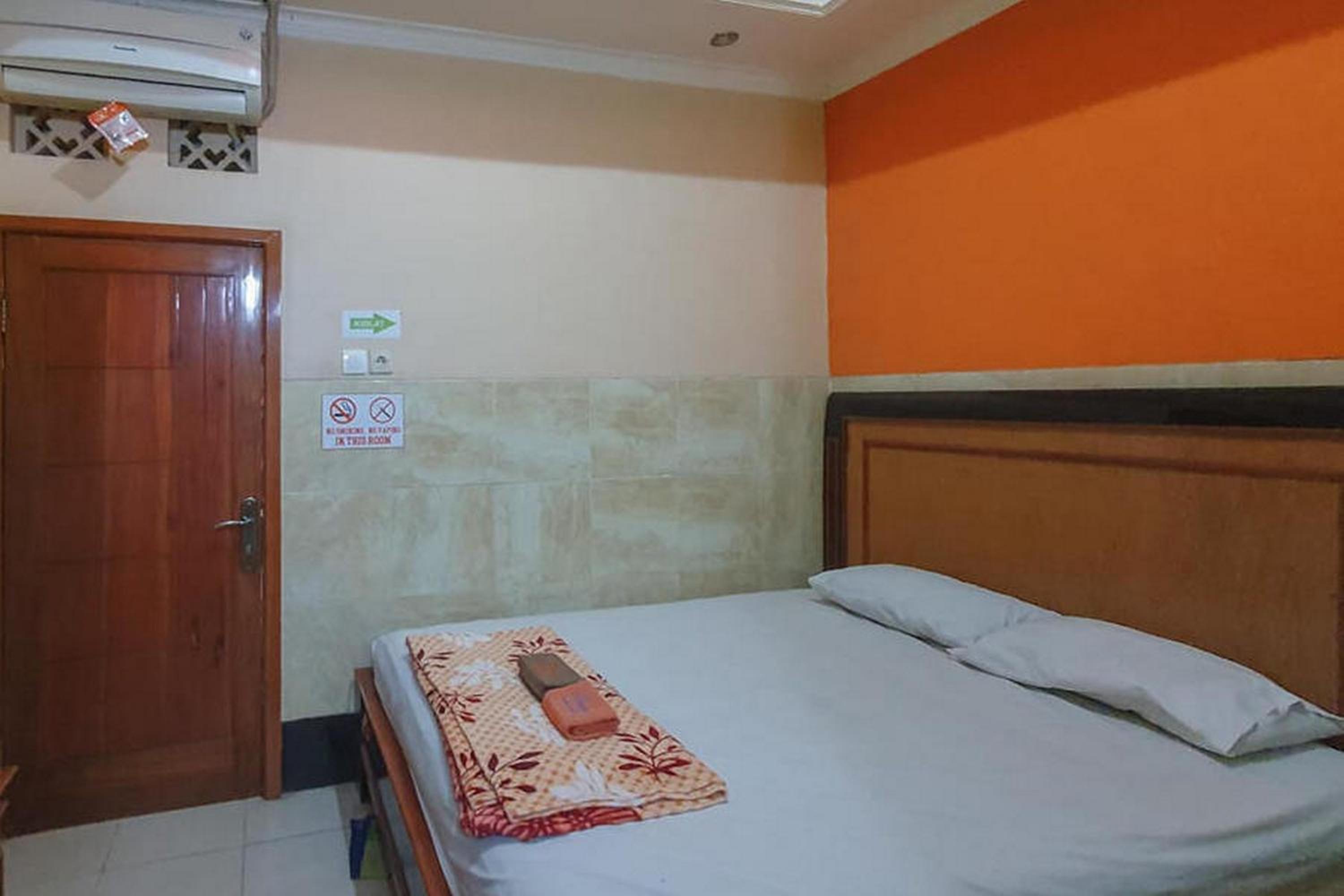 OYO 3727 Homestay Gayatri Sawojajar 21/57