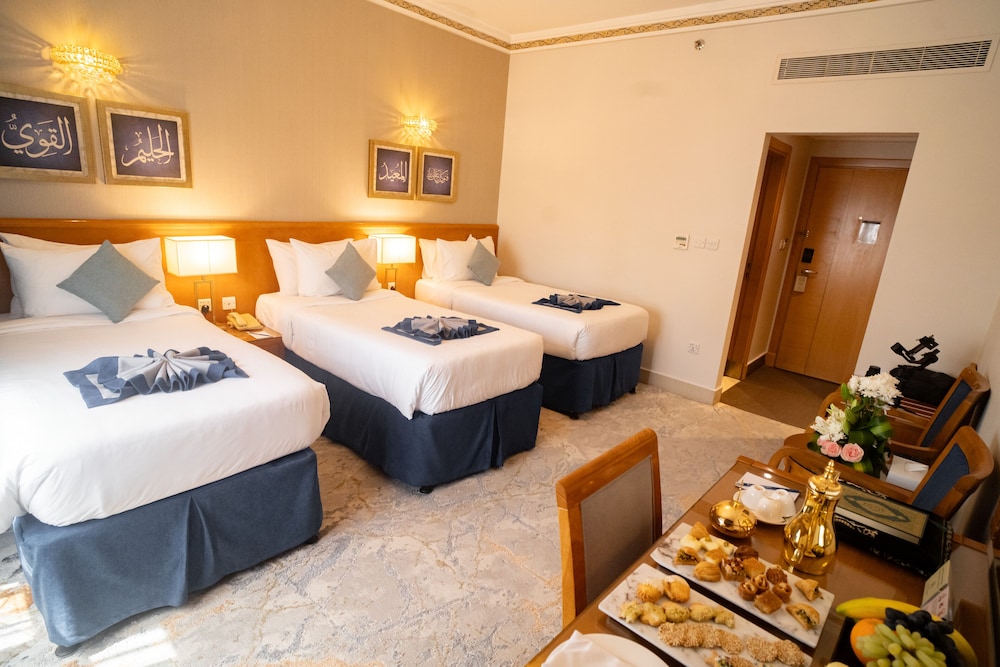 Standard, Triple, 3 Beds