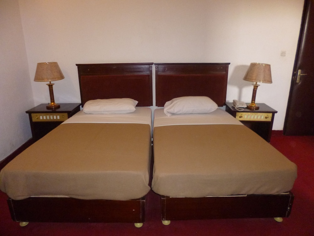 Tenere Hotel 9/57