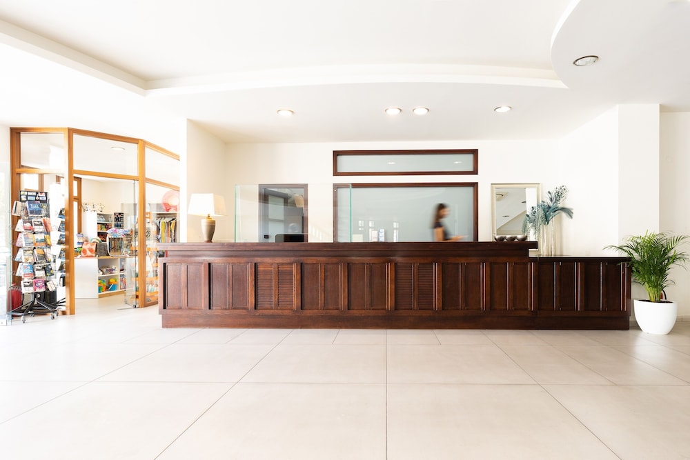 Ariadne Beach - Adults Only 9/62