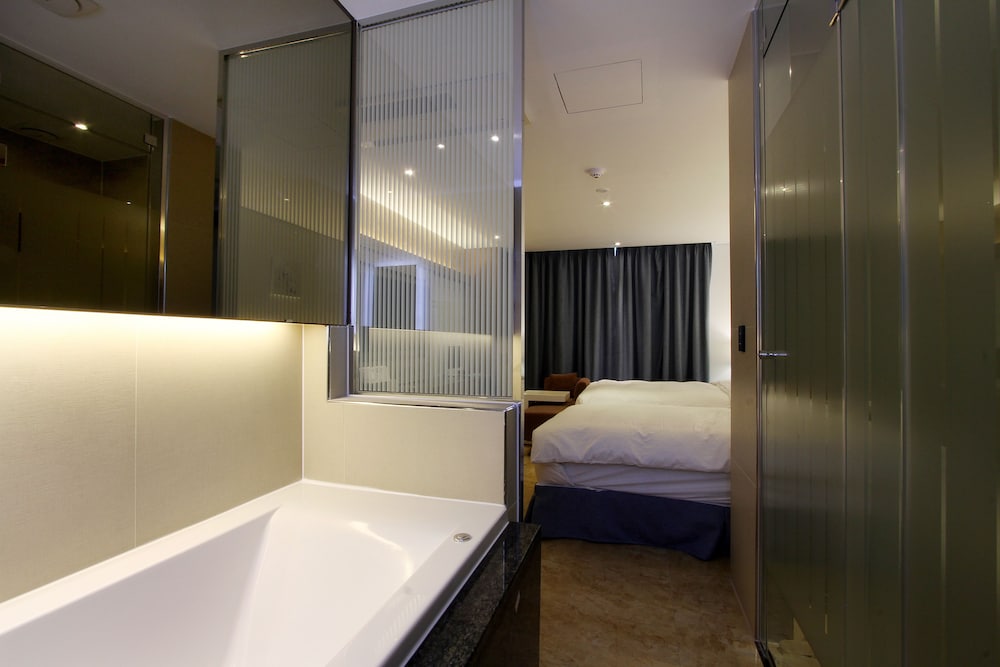 Royal Prime Hotel 43/50