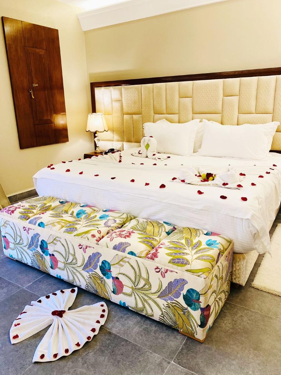 Luxury, Suite, Pool View
