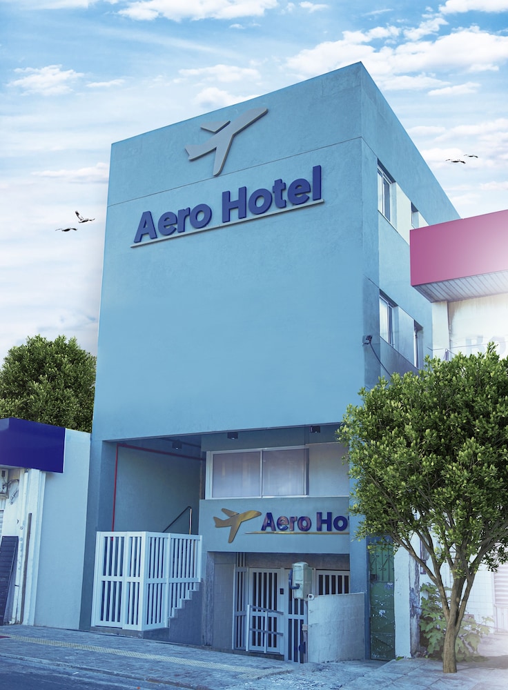 Aero Hotel 1/42