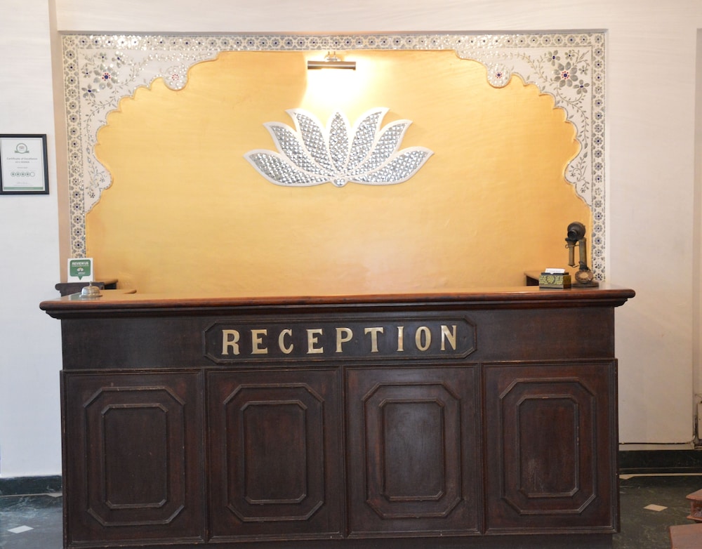 HOTEL POONAM HAVELI 7/50