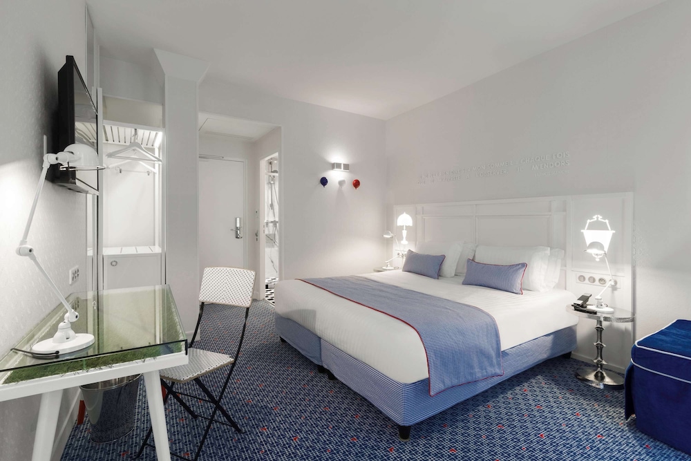Hotel 34B Astotel (ex-Bergere Opera) 33/74