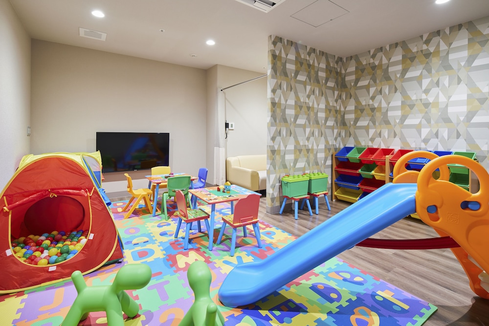 INFINISIS NAHA SHURIJO by Hewitt Resort 64/69
