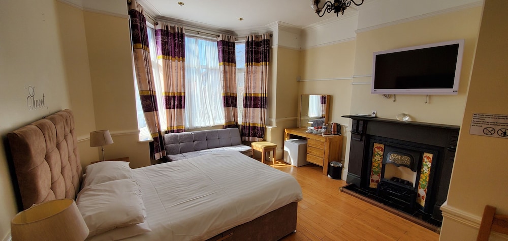 Diamonds Guest House 19/49