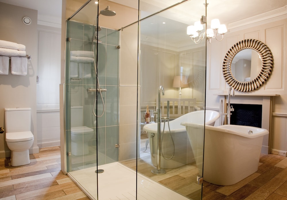 Vanbrugh House Hotel 45/47