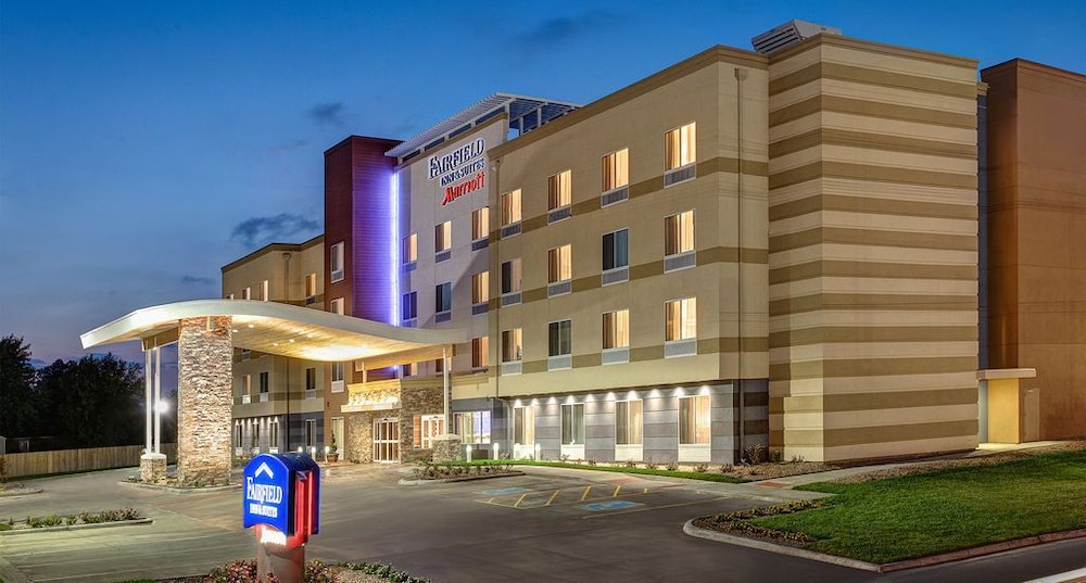 Fairfield Inn Suites Farmington 3/43