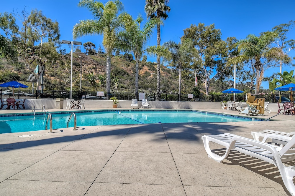 Motel6 San Diego Hotel Circle Mission Valley 45/61